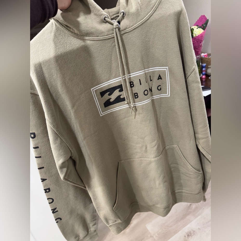 EUC BILLABONG HOODIE SIZE MEDIUM